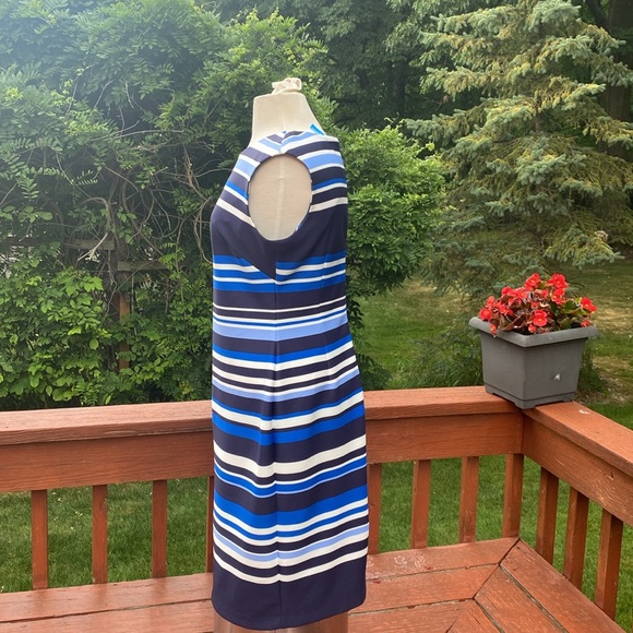 NWOT Vince Camuto Blue & White dress, see measurements in photos below. - Picture 2 of 12